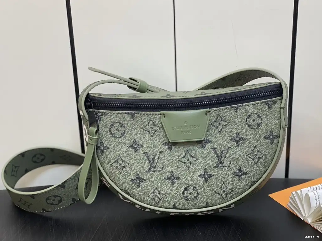 LOUIS Moon Crossbody VUITTON 0514